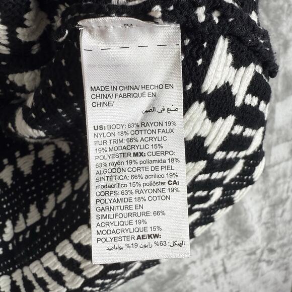 Chicos Knit Sweater Cardigan Size 0 Small Black White 3/4 Sleeves Career‎ Office - Picture 4 of 10